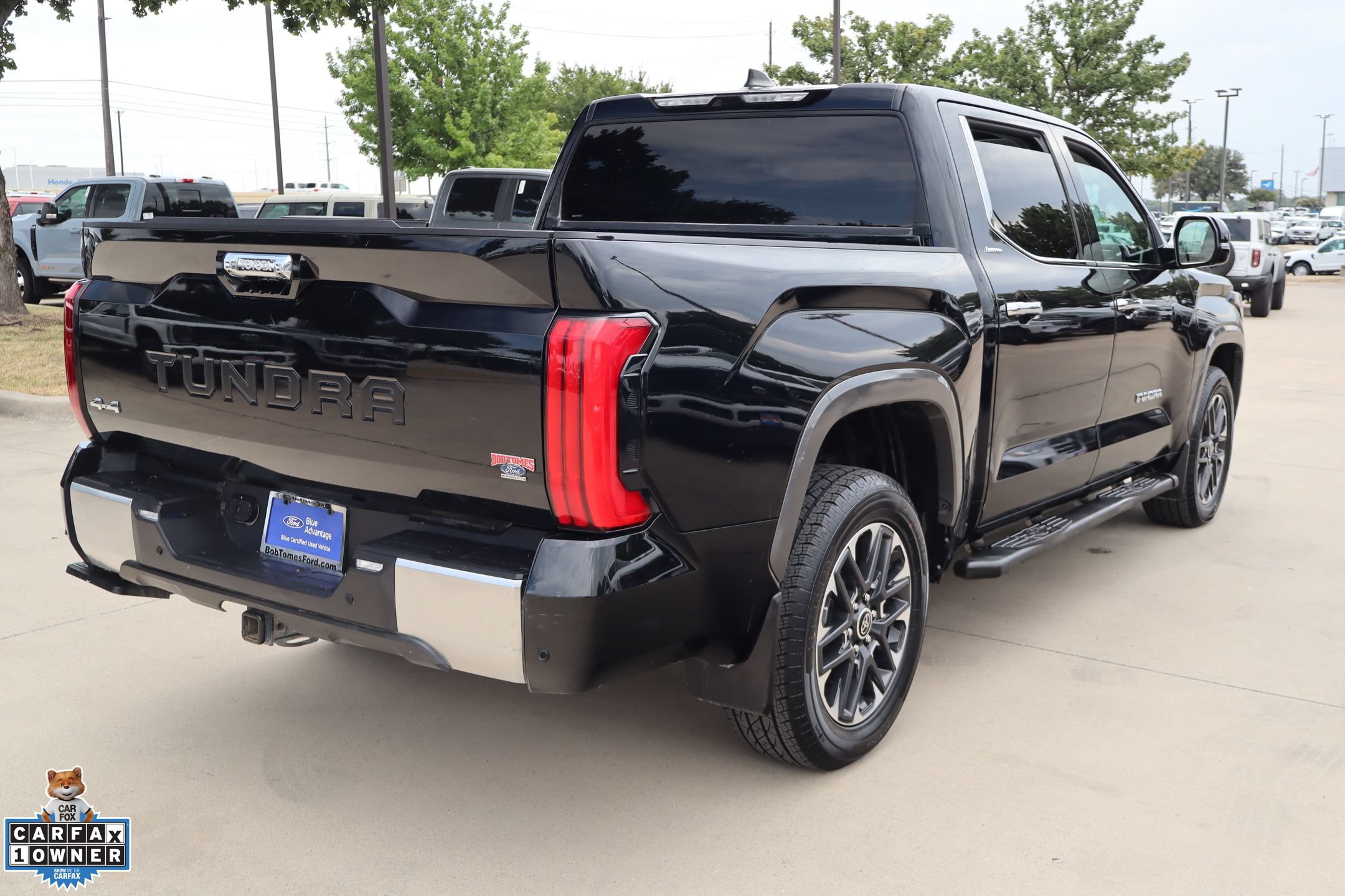 Used 2024 Toyota Tundra Limited w/ Power Package AWD/4WD image 3