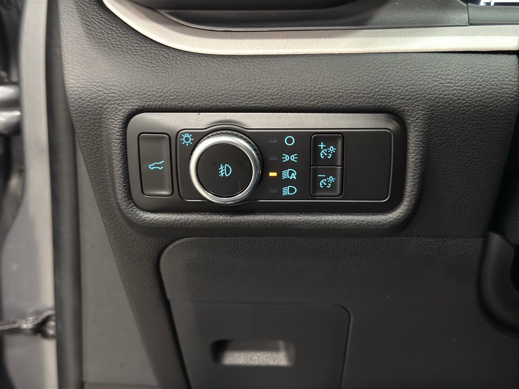 Certified 2023 Ford Explorer XLT w/ Equipment Group 202A image 11