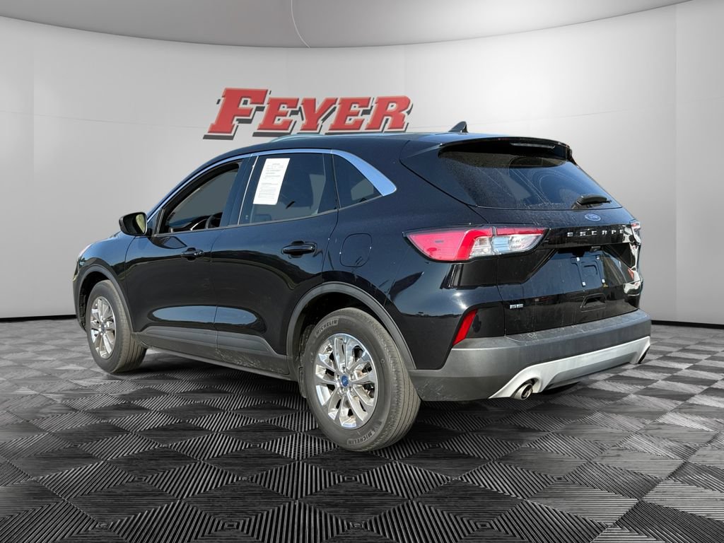 Certified 2021 Ford Escape SE w/ Cold Weather Package FWD image 3