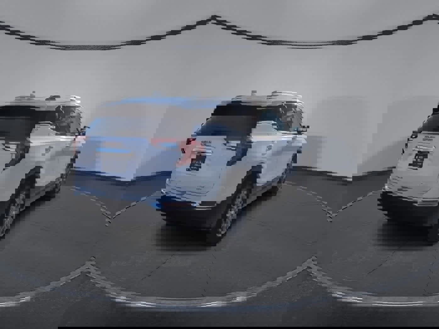 Used 2022 GMC Terrain SLT w/ Infotainment Package II image 3