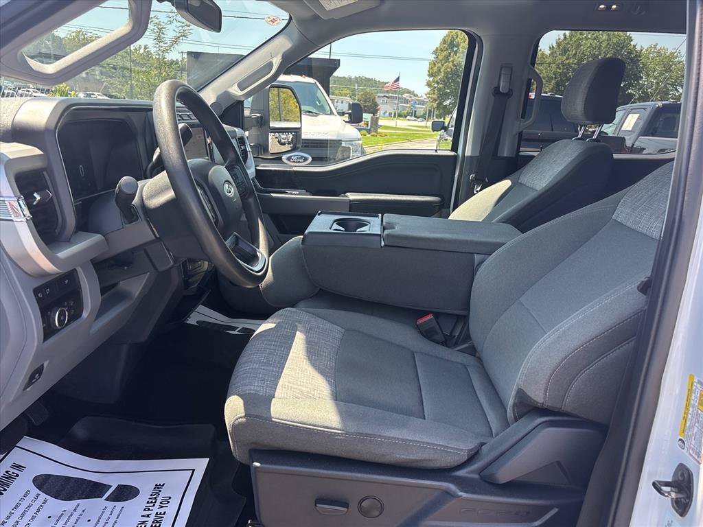 Certified 2023 Ford F250 XLT w/ XLT Premium Package AWD/4WD image 24