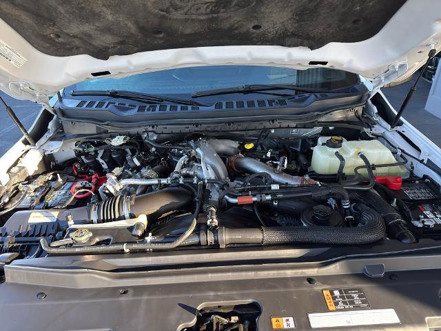 Certified 2024 Ford F450 Platinum w/ FX4 Off-Road Package image 38