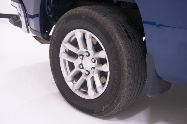 Used 2023 Chevrolet Silverado 1500 LT AWD/4WD image 6