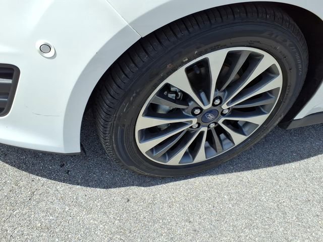 Certified 2018 Ford C-MAX Titanium w/ Equipment Group 301A FWD image 18