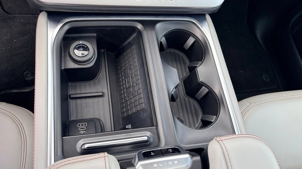 Certified 2025 Ford Expedition Active AWD/4WD image 10