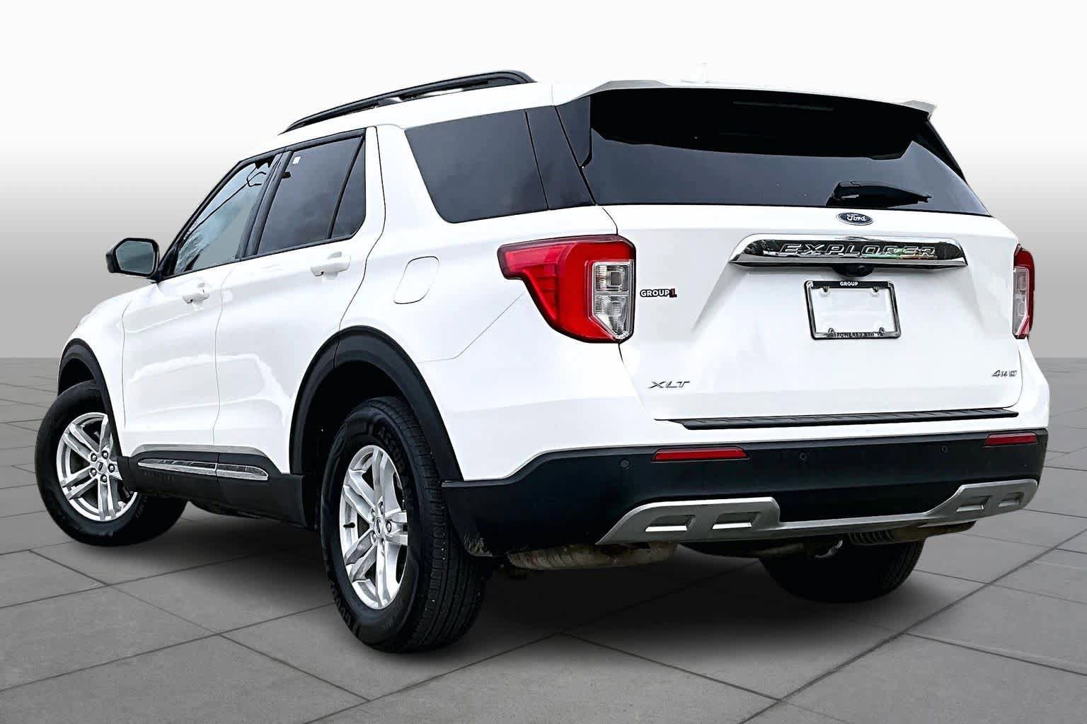 Certified 2022 Ford Explorer XLT w/ Equipment Group 202A AWD/4WD image 12