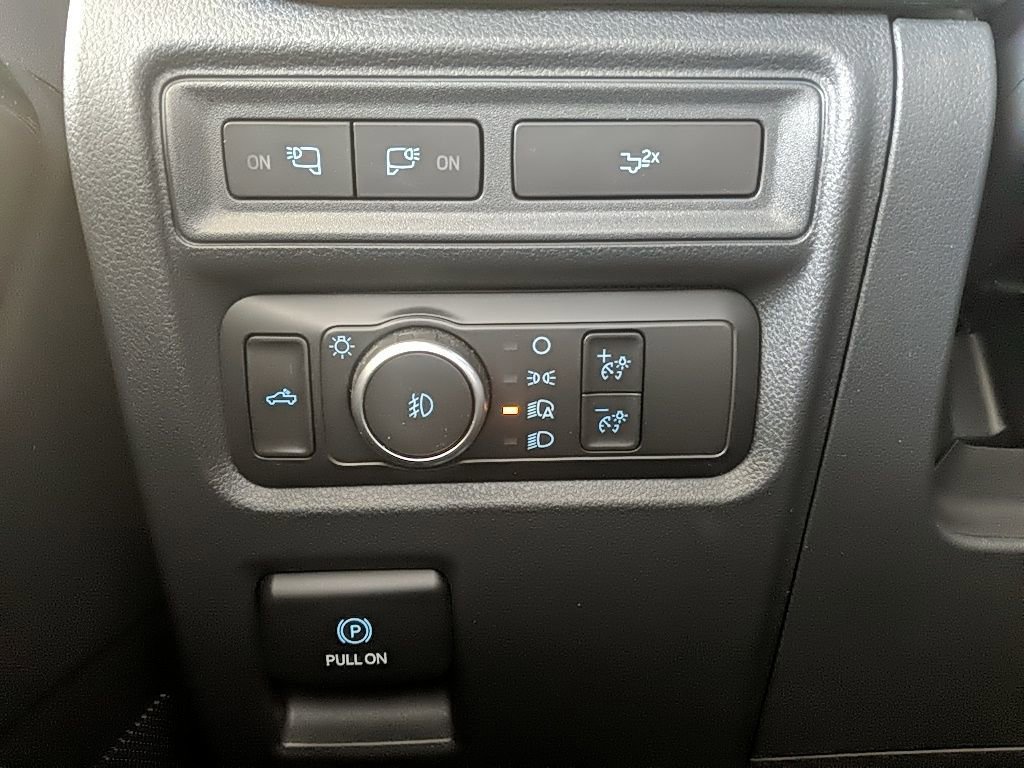 Certified 2022 Ford F150 XLT w/ Equipment Group 302A High image 24