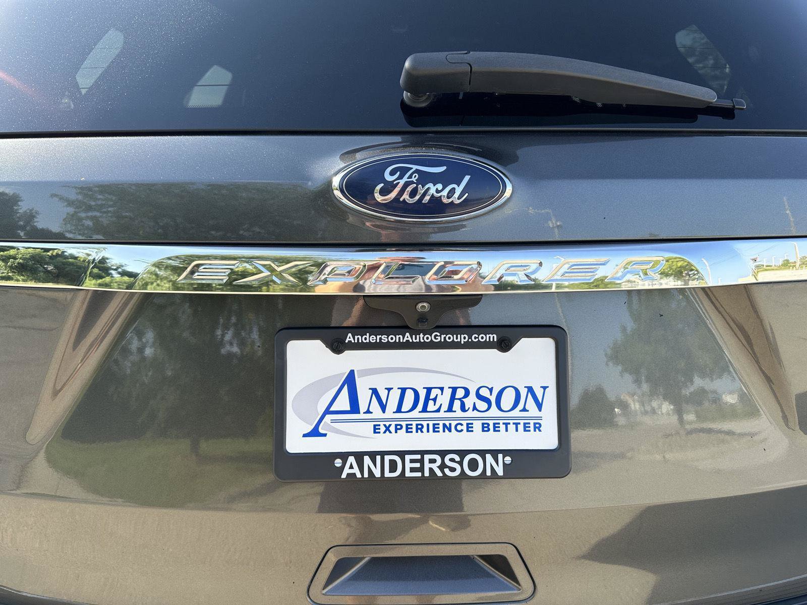 Certified 2018 Ford Explorer Limited FWD image 44