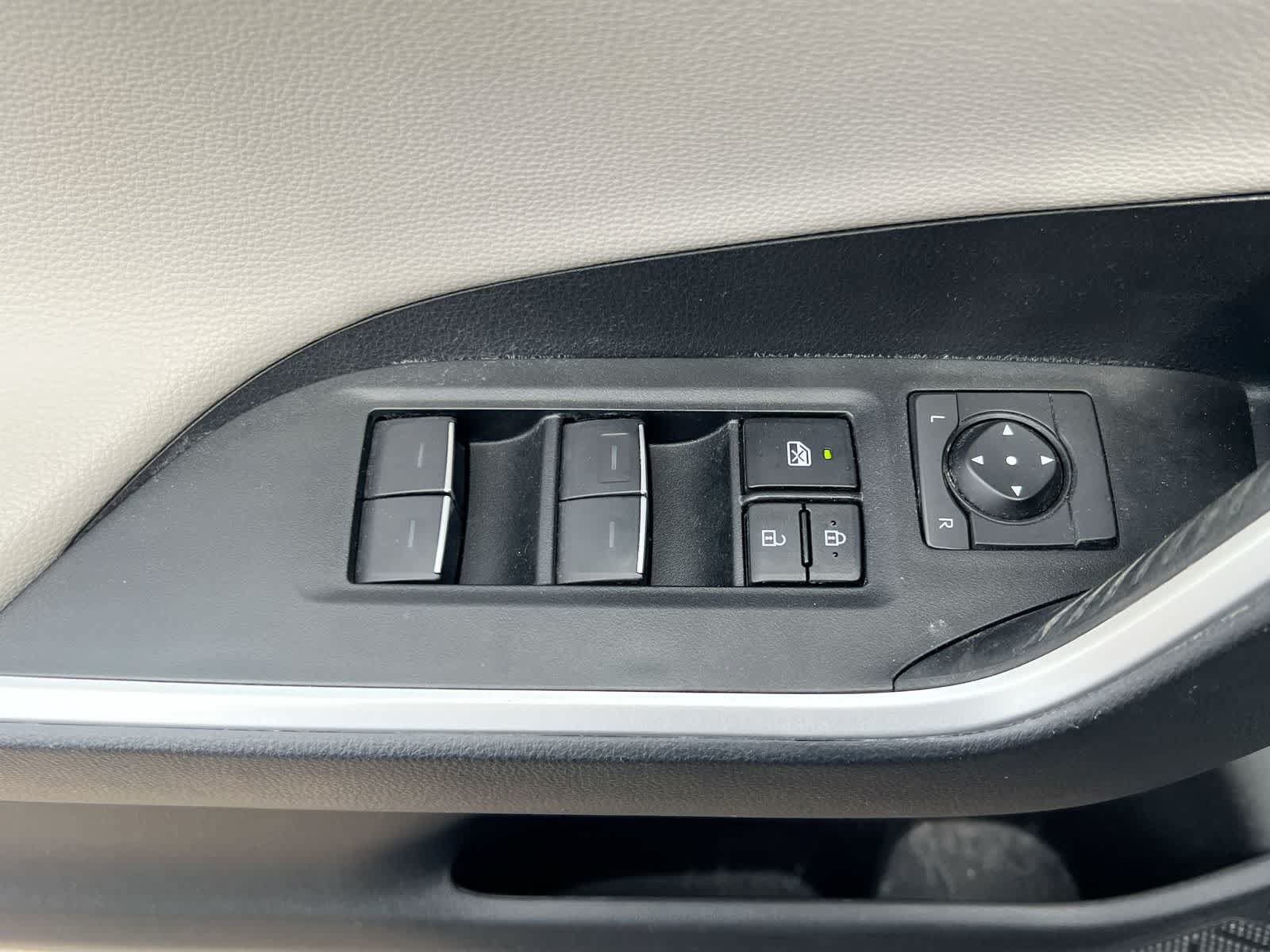 Used 2024 Toyota RAV4 Limited w/ Weather Package AWD/4WD image 17