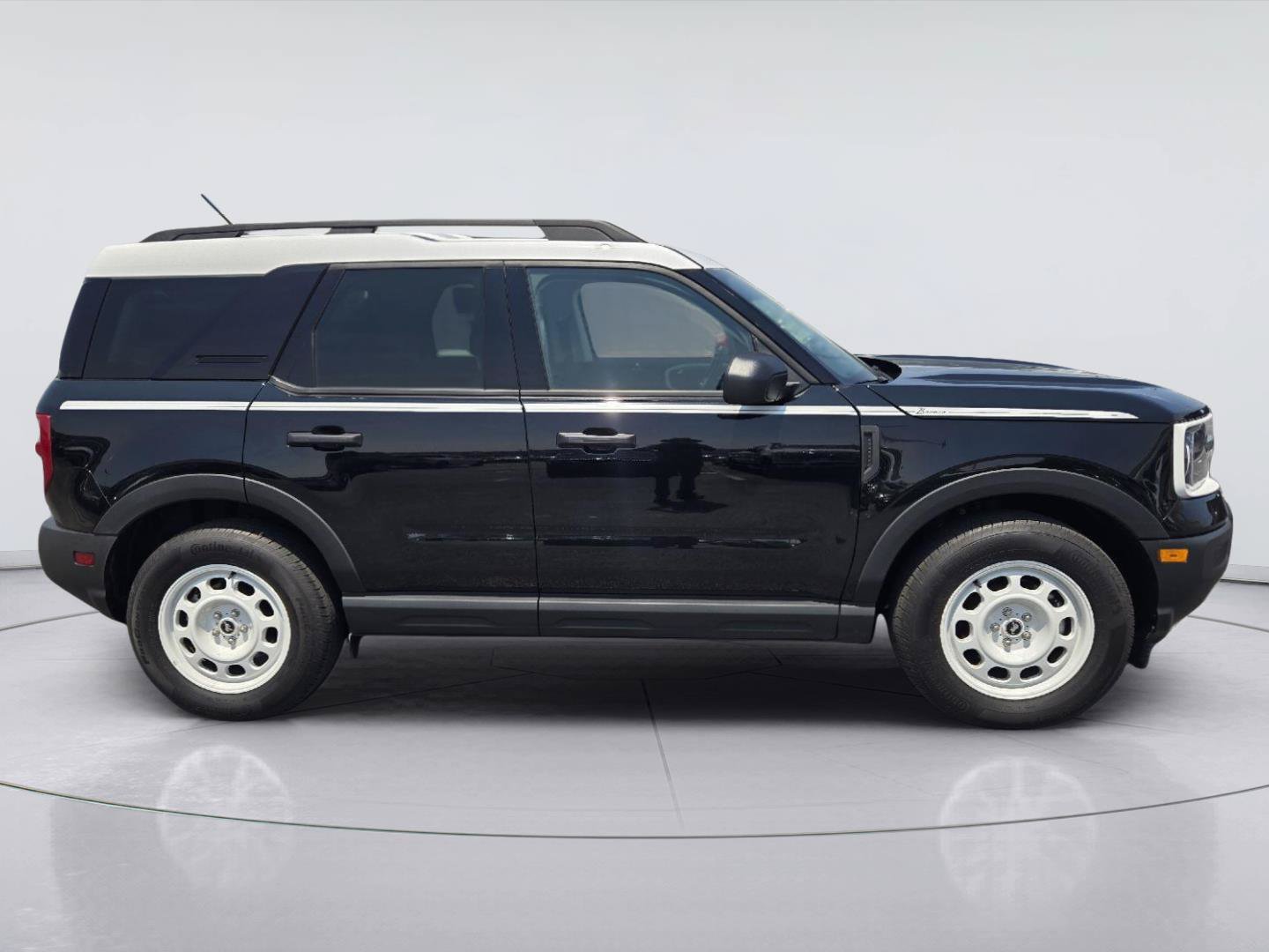Certified 2025 Ford Bronco Sport Heritage w/ Convenience Package AWD/4WD image 4