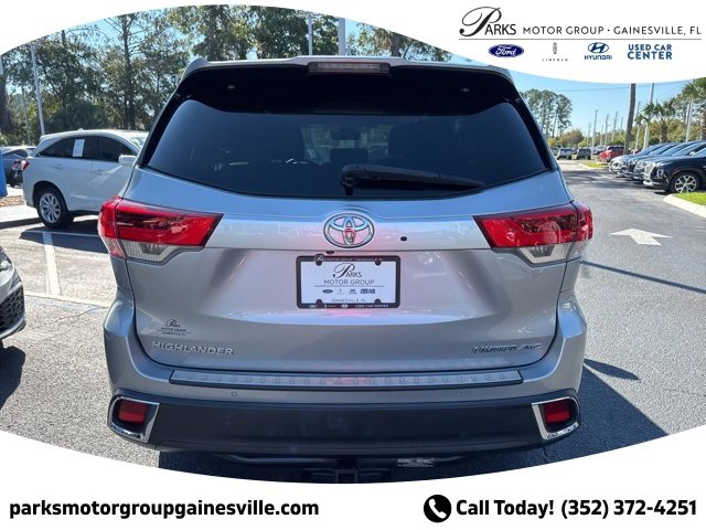 Used 2017 Toyota Highlander Limited image 4