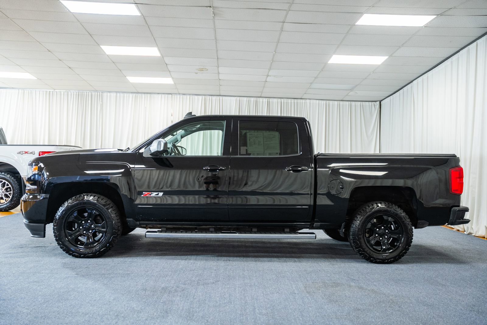 Used 2017 Chevrolet Silverado 1500 LTZ Z71 w/ LTZ Plus Package image 5