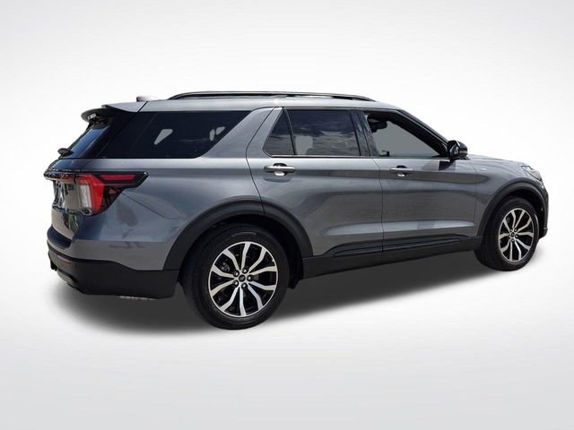 Certified 2025 Ford Explorer ST-Line w/ Premium Package RWD image 9