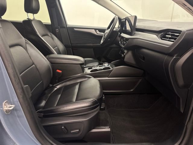 Certified 2025 Ford Escape Platinum image 10