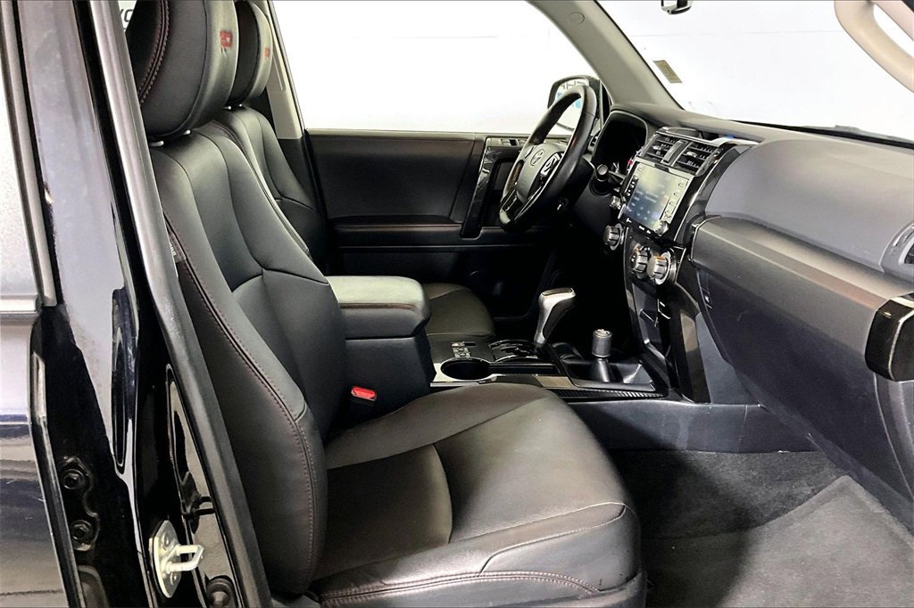 Used 2024 Toyota 4Runner TRD Off-Road Premium image 6