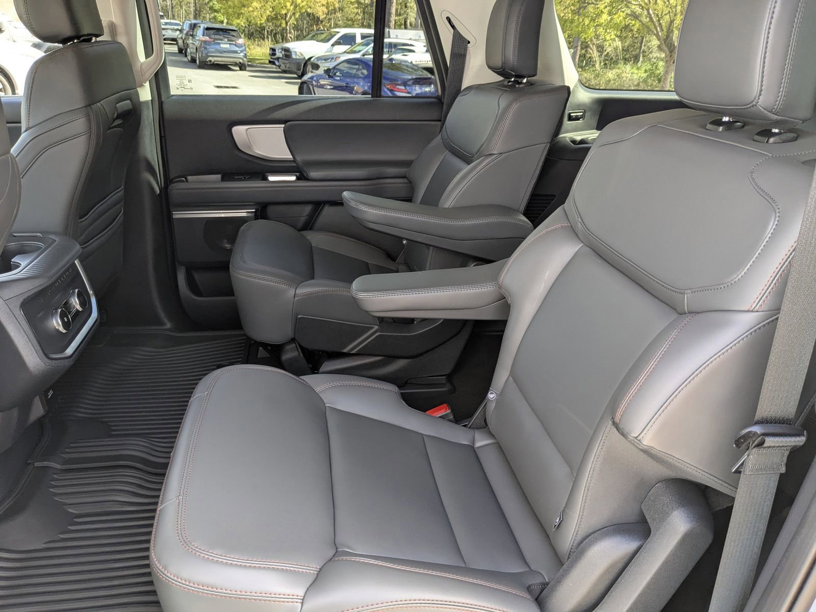 Certified 2025 Ford Expedition Max Active image 13