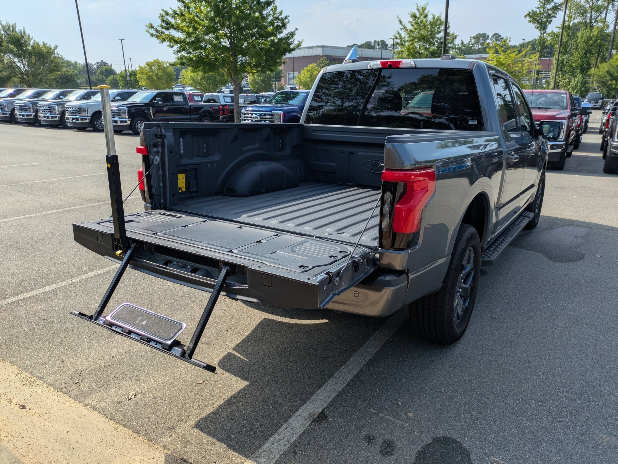 Certified 2025 Ford F150 Lightning Flash AWD/4WD image 37