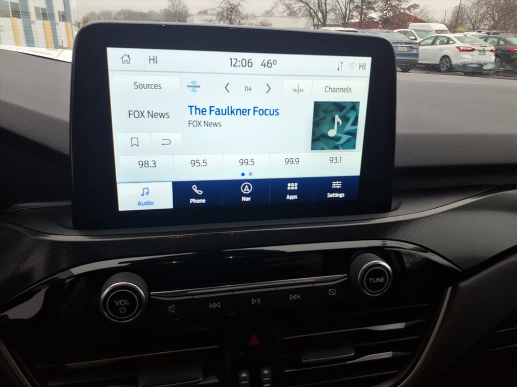 Certified 2022 Ford Escape SEL w/ SEL Stealth AWD Package image 17