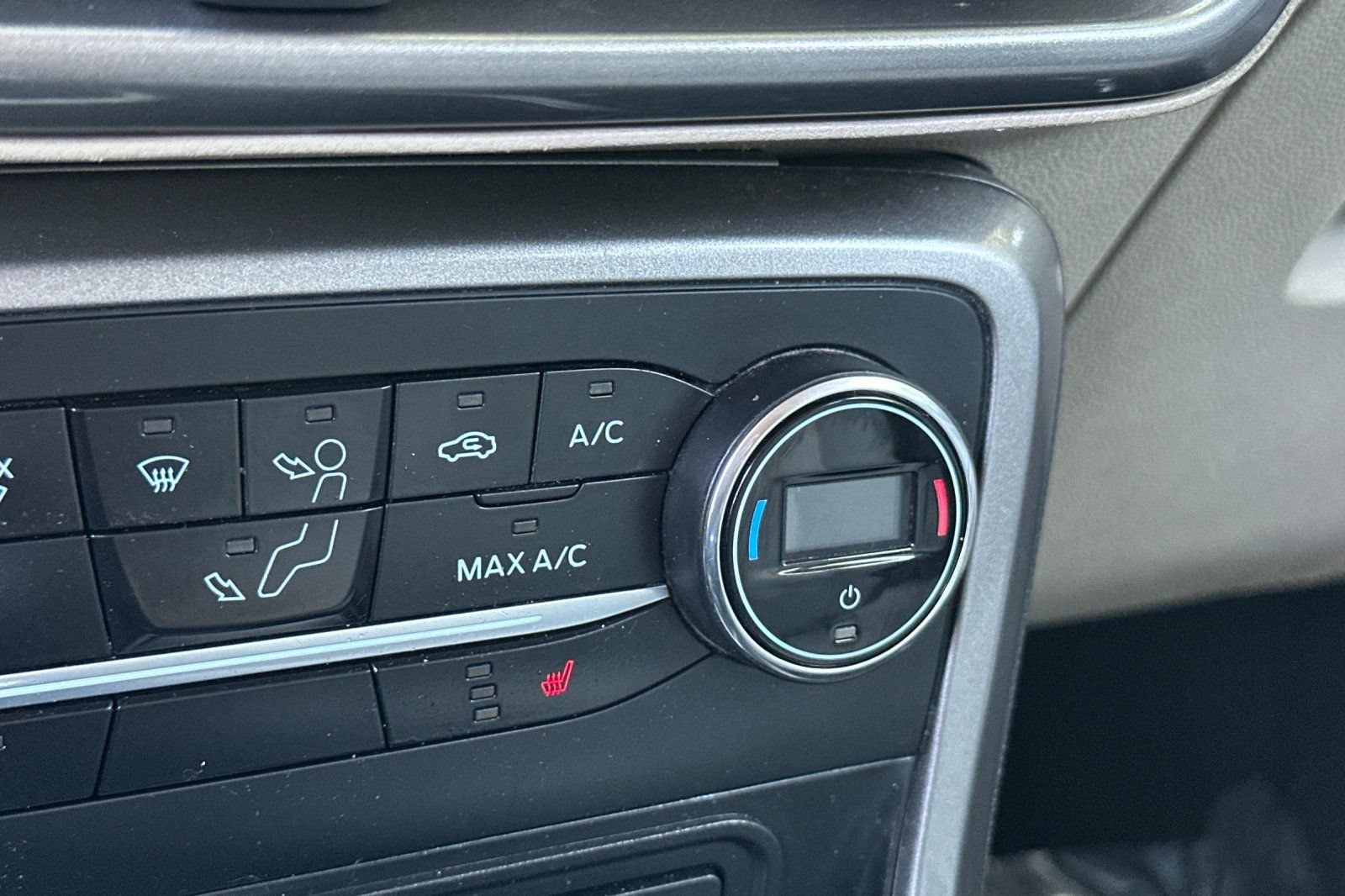 Certified 2020 Ford EcoSport SE FWD image 30
