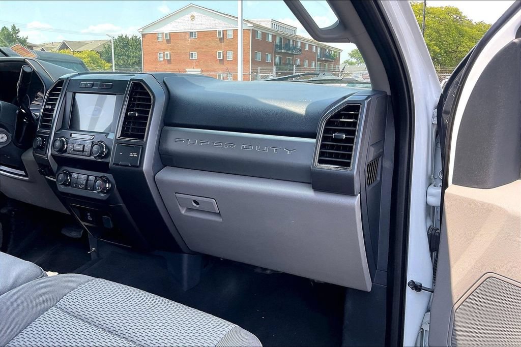 Certified 2022 Ford F250 XLT AWD/4WD image 15