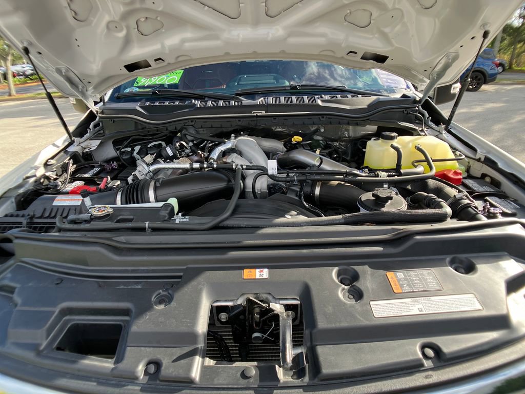 Certified 2022 Ford F450 Platinum w/ FX4 Off-Road Package image 32