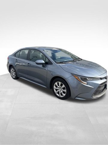 Used 2025 Toyota Corolla LE FWD image 2