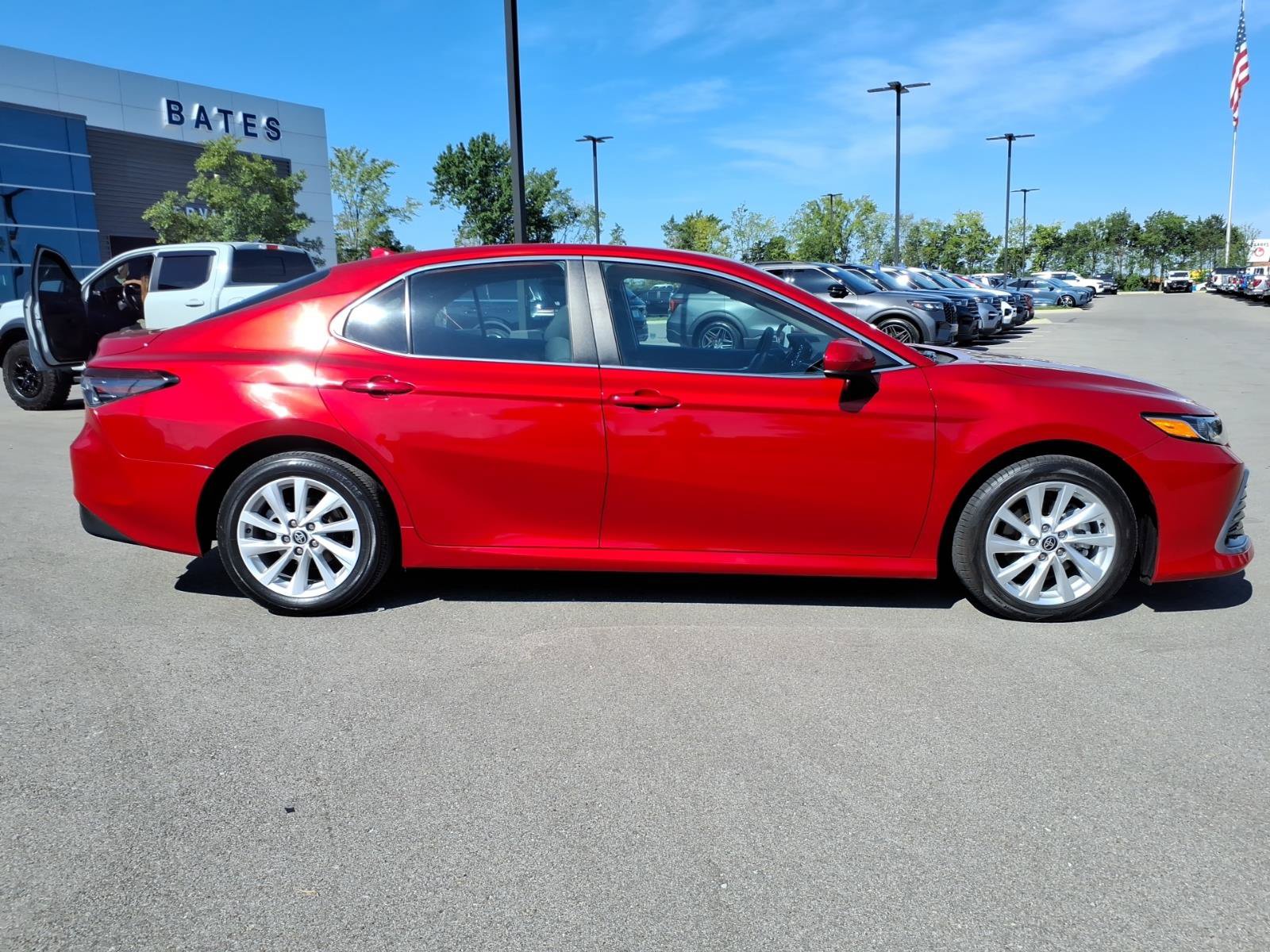 Used 2024 Toyota Camry LE FWD image 2