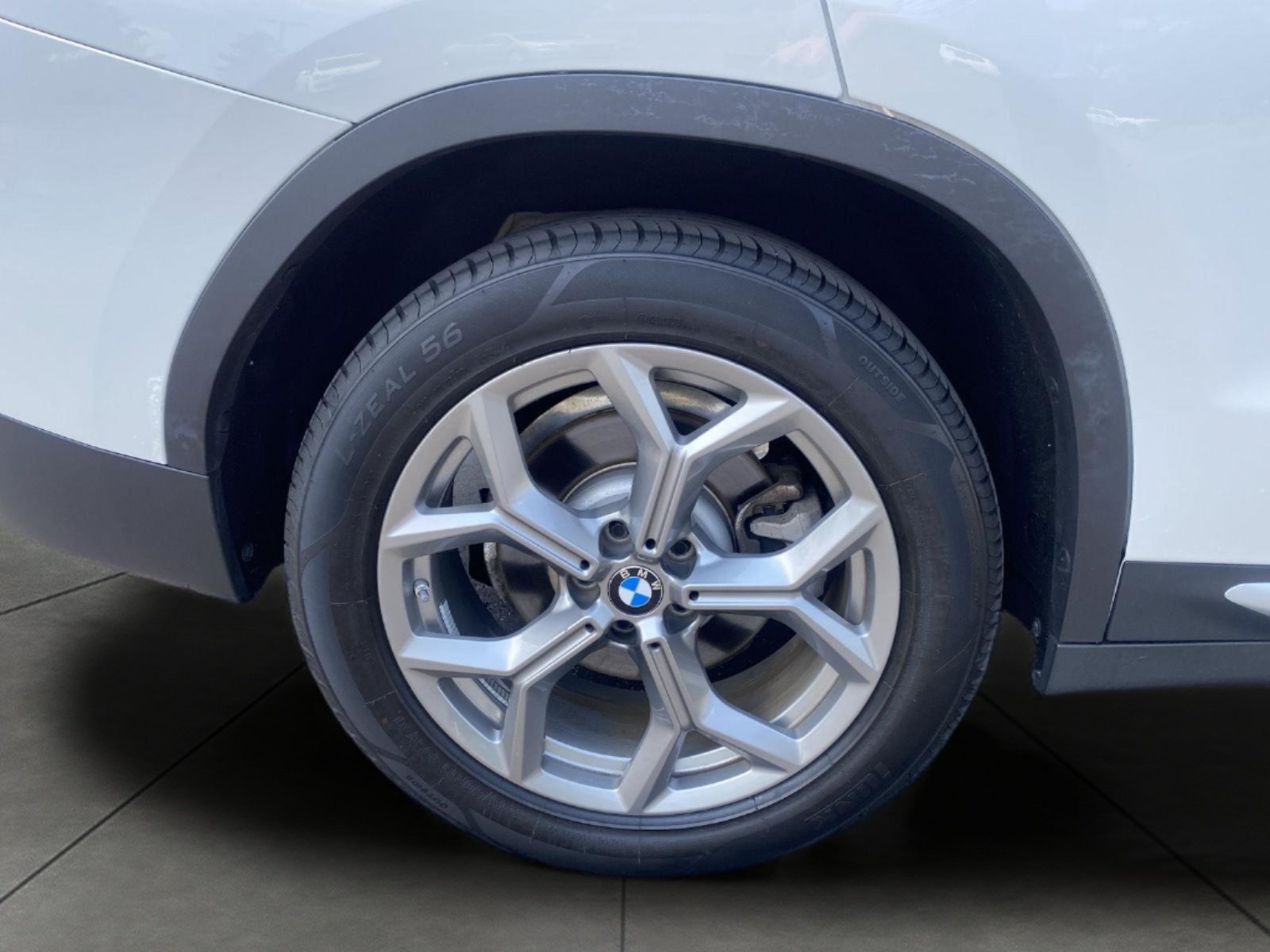 Used 2023 BMW X3 xDrive30i AWD/4WD image 6