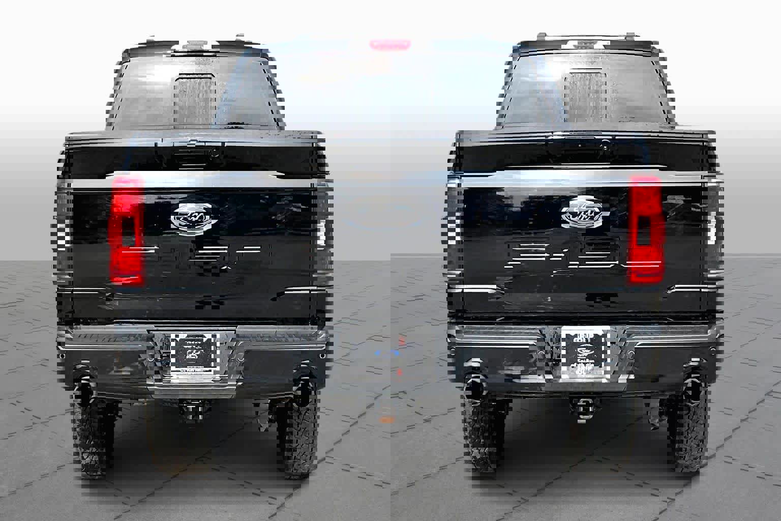 Certified 2023 Ford F150 XLT w/ Equipment Group 302A High image 5