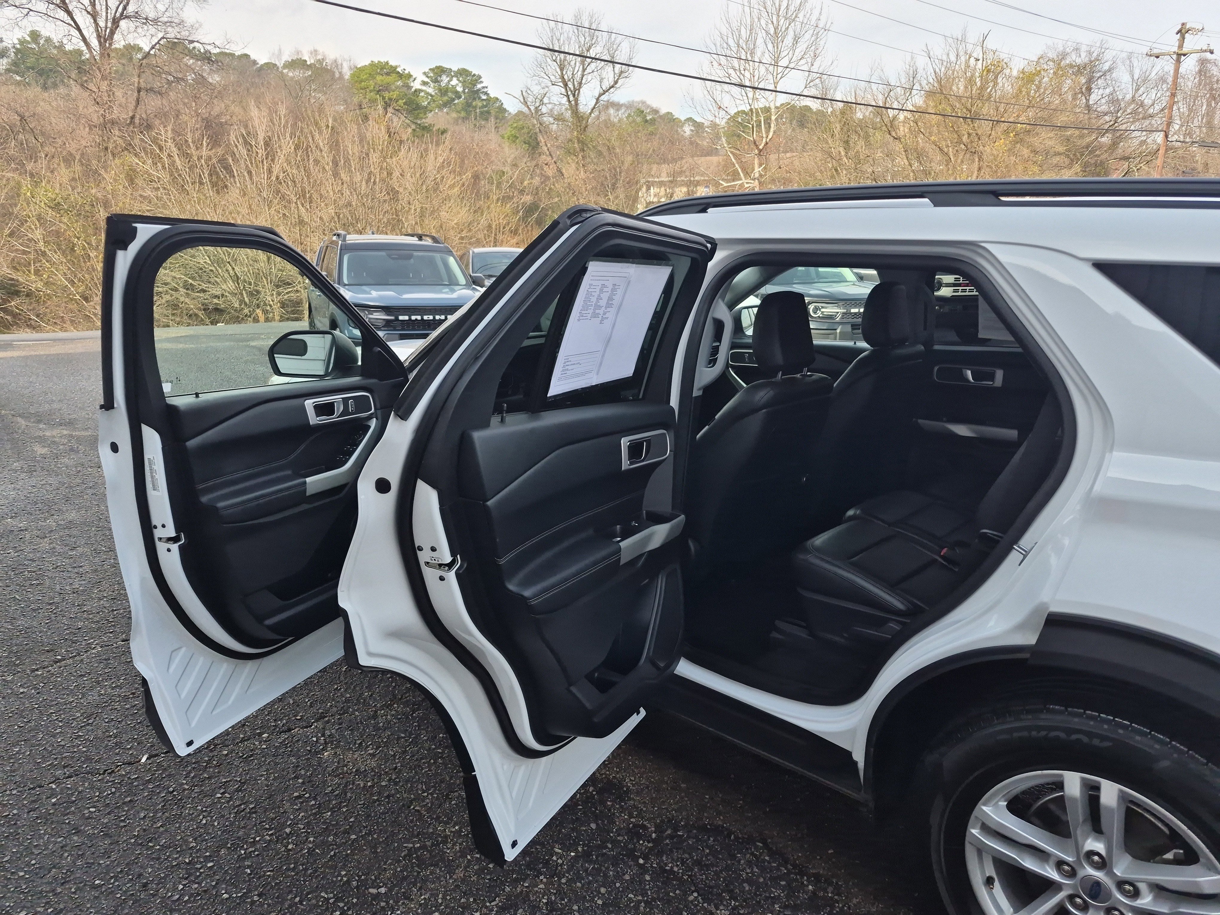 Certified 2020 Ford Explorer XLT w/ Equipment Group 202A image 13