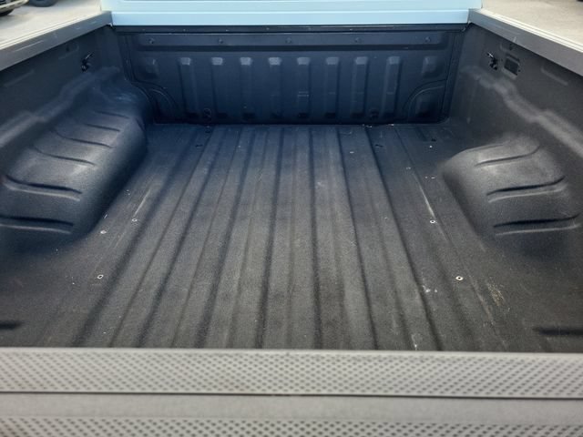 Used 2024 Nissan Frontier S w/ Technology Package RWD image 8