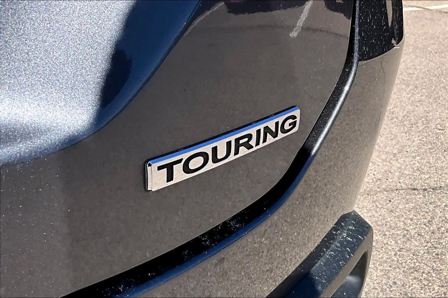 Used 2025 Honda Pilot Touring image 10