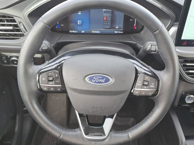 Certified 2025 Ford Escape SE FWD image 15