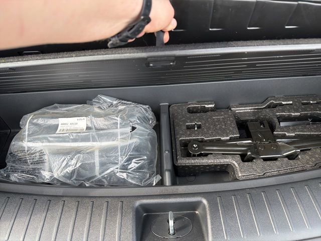 Used 2022 Kia Sorento S image 11