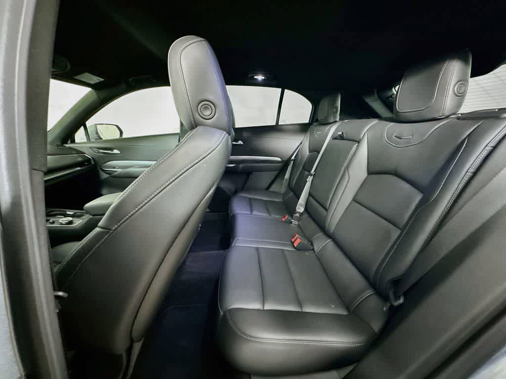 Used 2025 Cadillac XT4 Premium Luxury FWD image 14