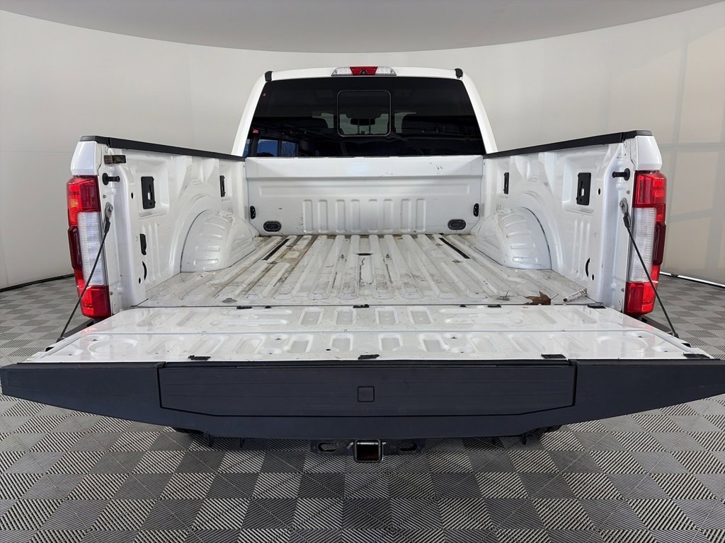 Certified 2019 Ford F250 Limited w/ FX4 Off-Road Package image 28
