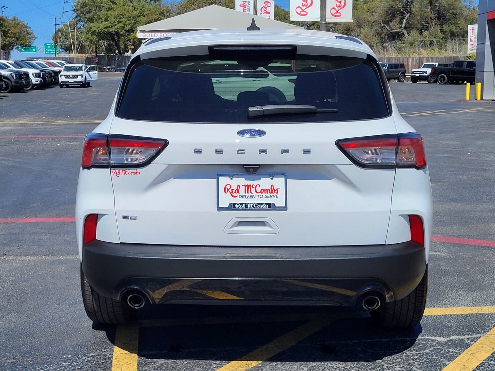 Certified 2022 Ford Escape SE w/ SE Sport Appearance Package image 5