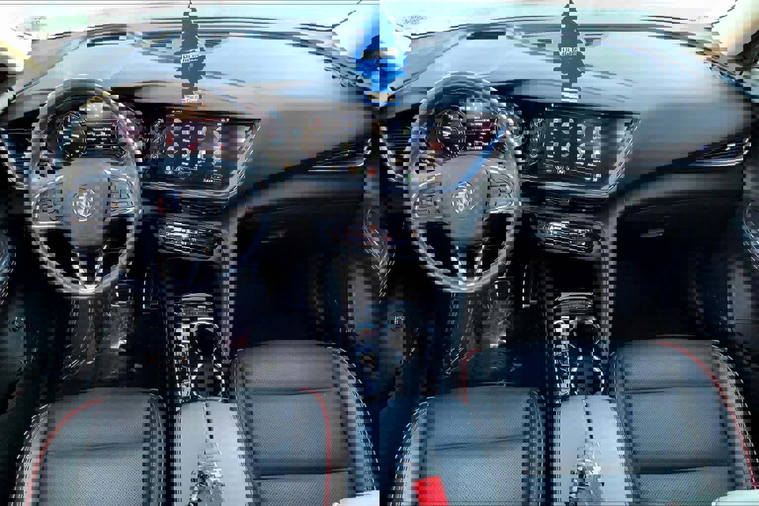 Used 2023 Buick Envision Essence w/ Technology Package I image 15