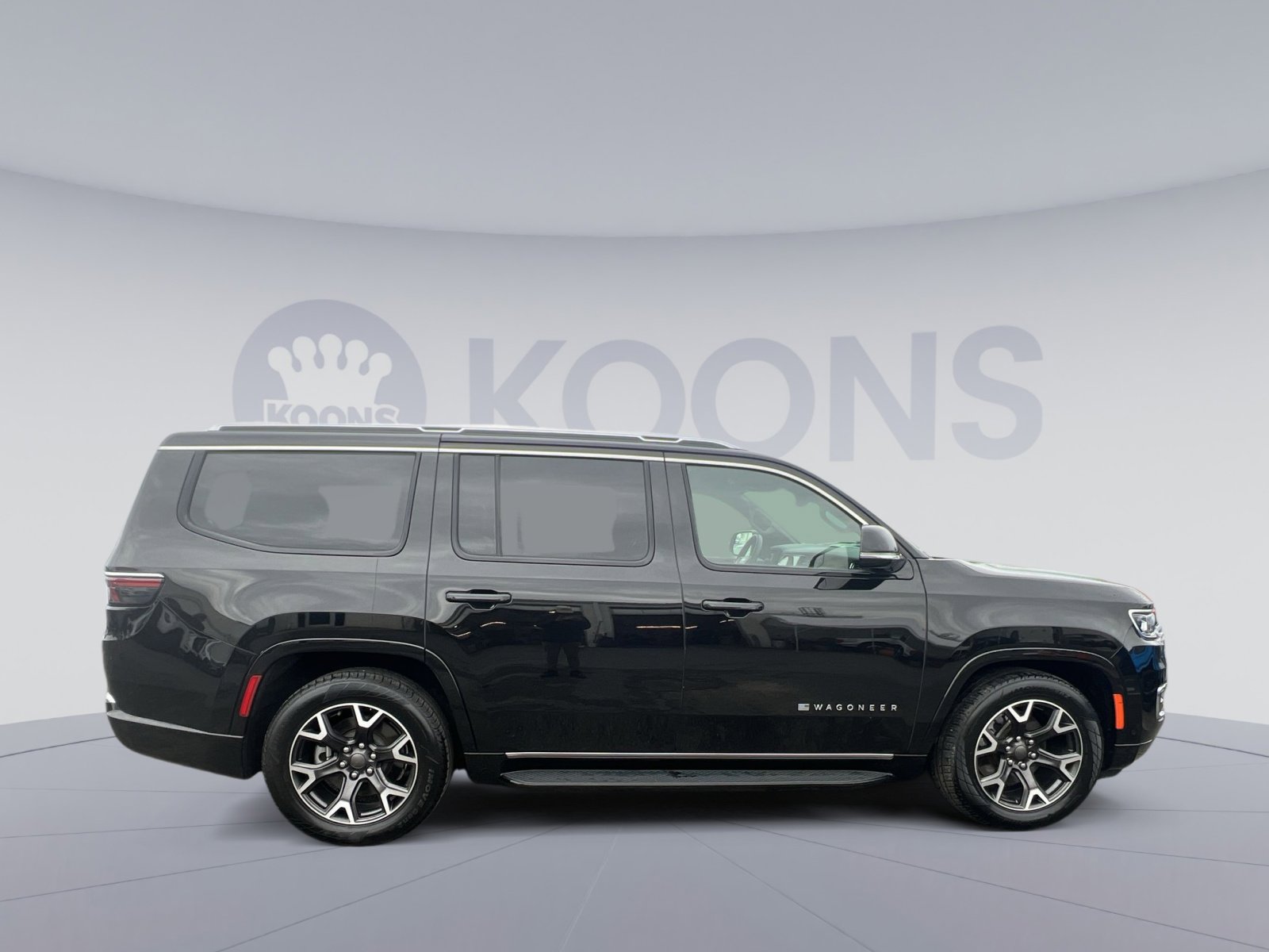 Used 2024 Jeep Wagoneer Series III AWD/4WD image 12