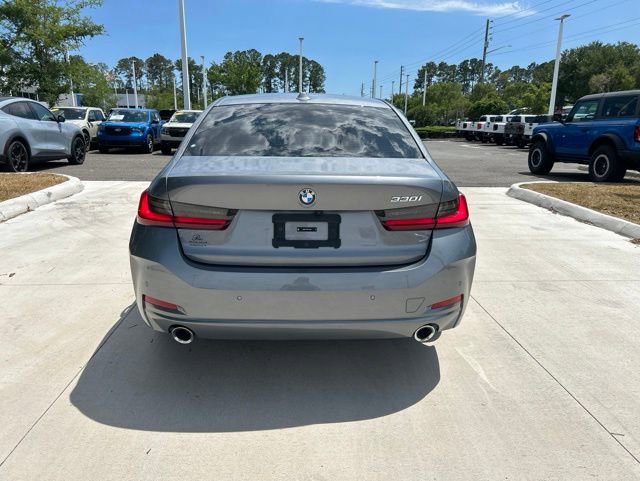 Used 2023 BMW 330i Sedan RWD image 5
