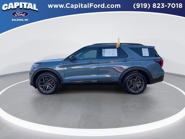 Certified 2025 Ford Explorer ST-Line w/ Premium Package image 3