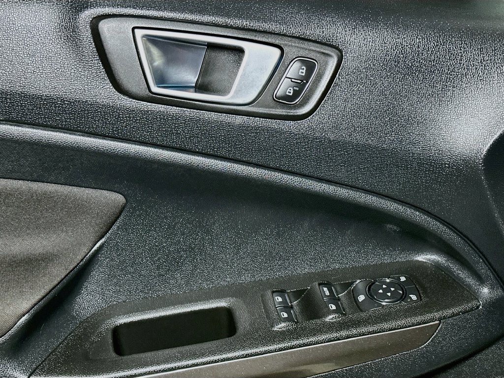 Certified 2019 Ford EcoSport SE w/ SE Convenience Package FWD image 18