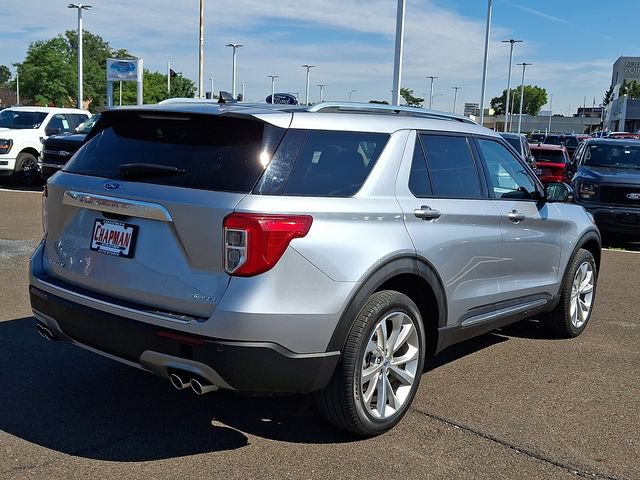 Certified 2023 Ford Explorer Platinum w/ Technology Package AWD/4WD image 6