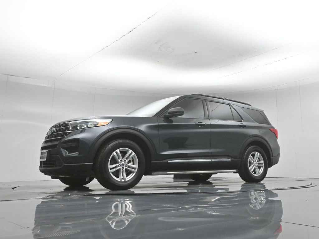 Certified 2022 Ford Explorer XLT RWD image 53