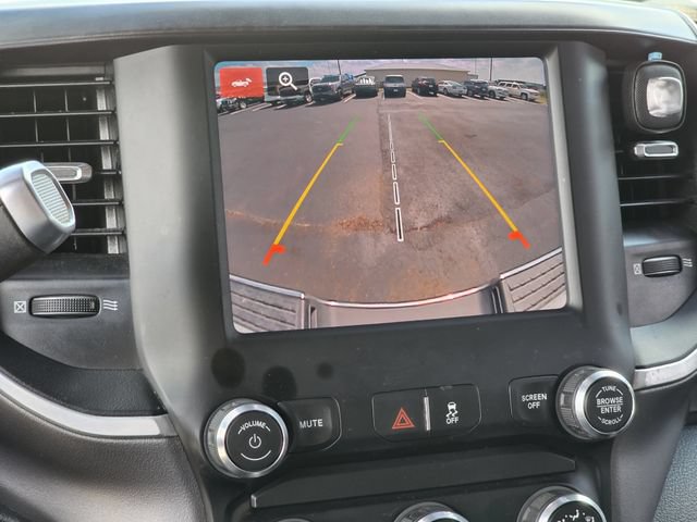 Used 2022 RAM 2500 Big Horn AWD/4WD image 11