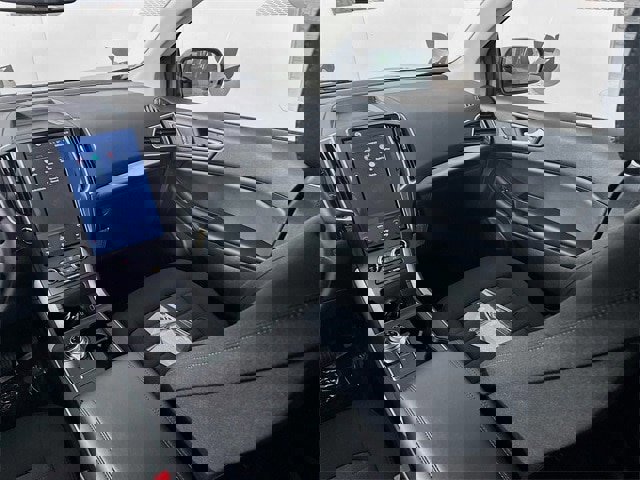 Certified 2024 Ford Edge SE w/ Black Appearance Package image 22