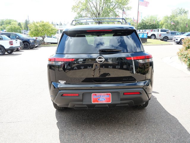 Used 2023 Nissan Pathfinder SV w/ Black Appearance Package AWD/4WD image 6