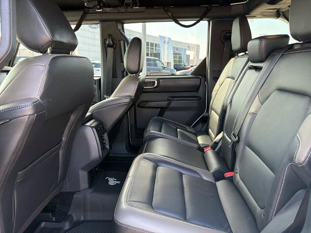 Certified 2025 Ford Bronco Outer Banks w/ Sasquatch Package AWD/4WD image 26