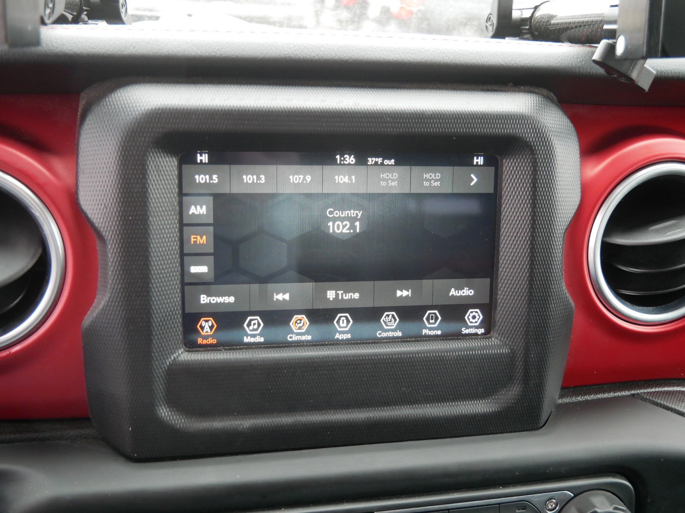 Used 2018 Jeep Wrangler Unlimited Rubicon w/ Cold Weather Group image 22