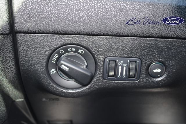 Used 2023 Chrysler 300 Touring w/ Sport Appearance Package image 22